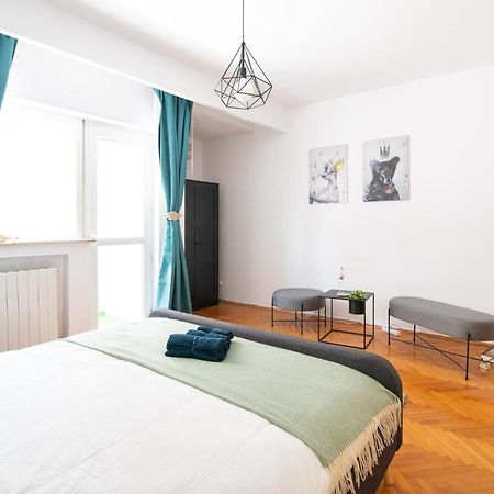 Amazing New Flat City Center Бухарест Экстерьер фото